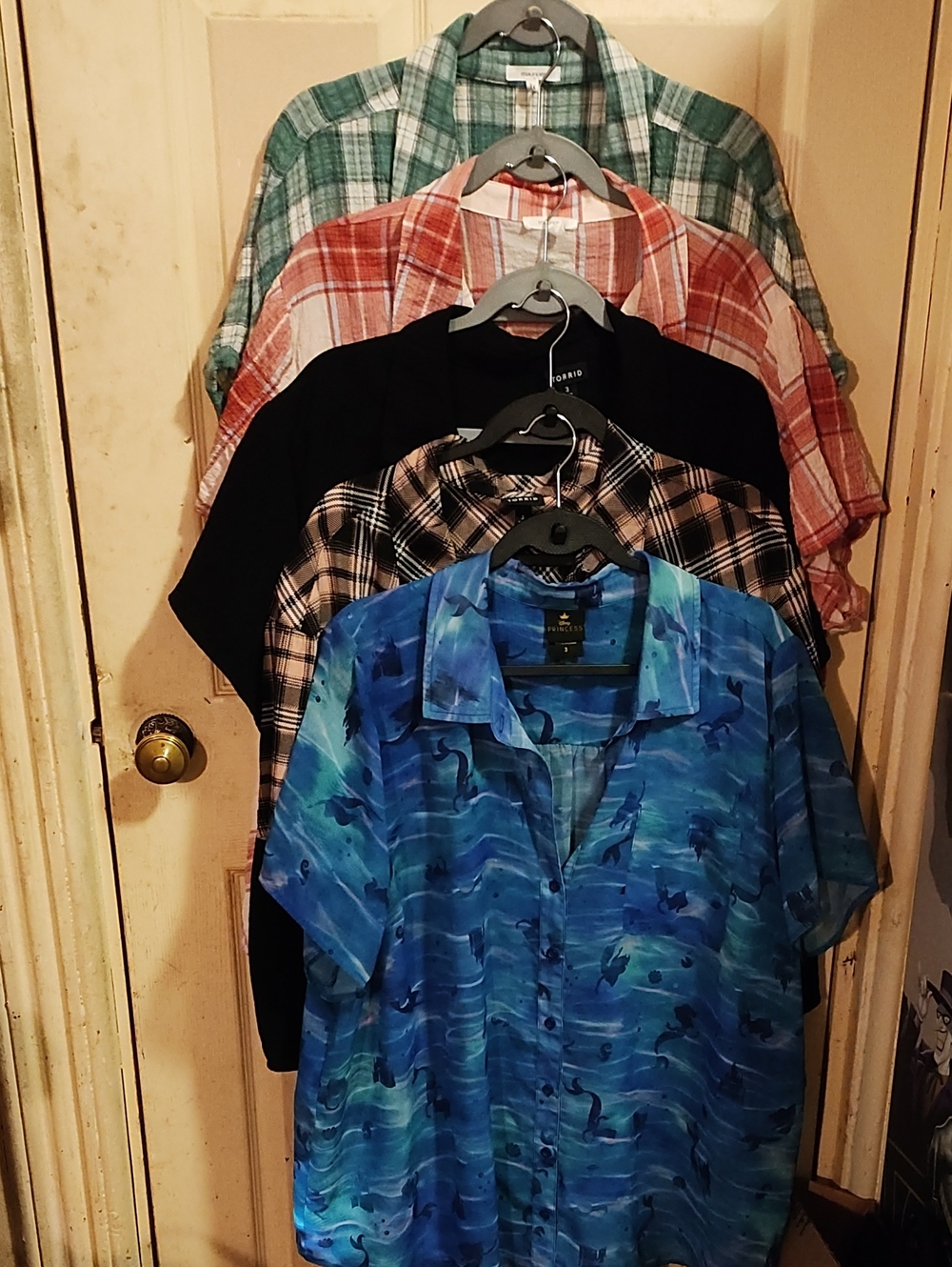 Torrid/ maurices set of 5 button up tops